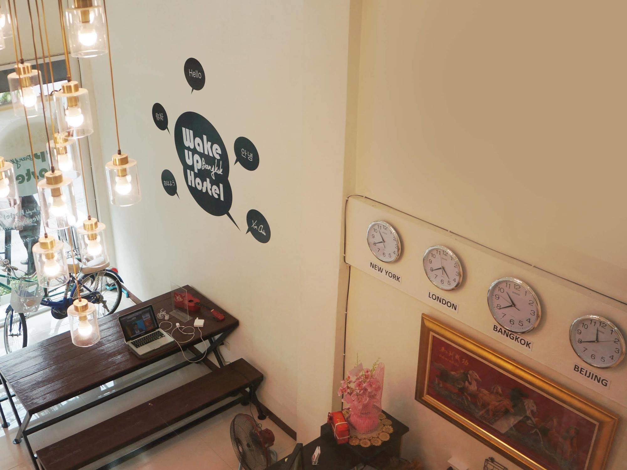 Wake Up Hostel Μπανγκόκ Εξωτερικό φωτογραφία