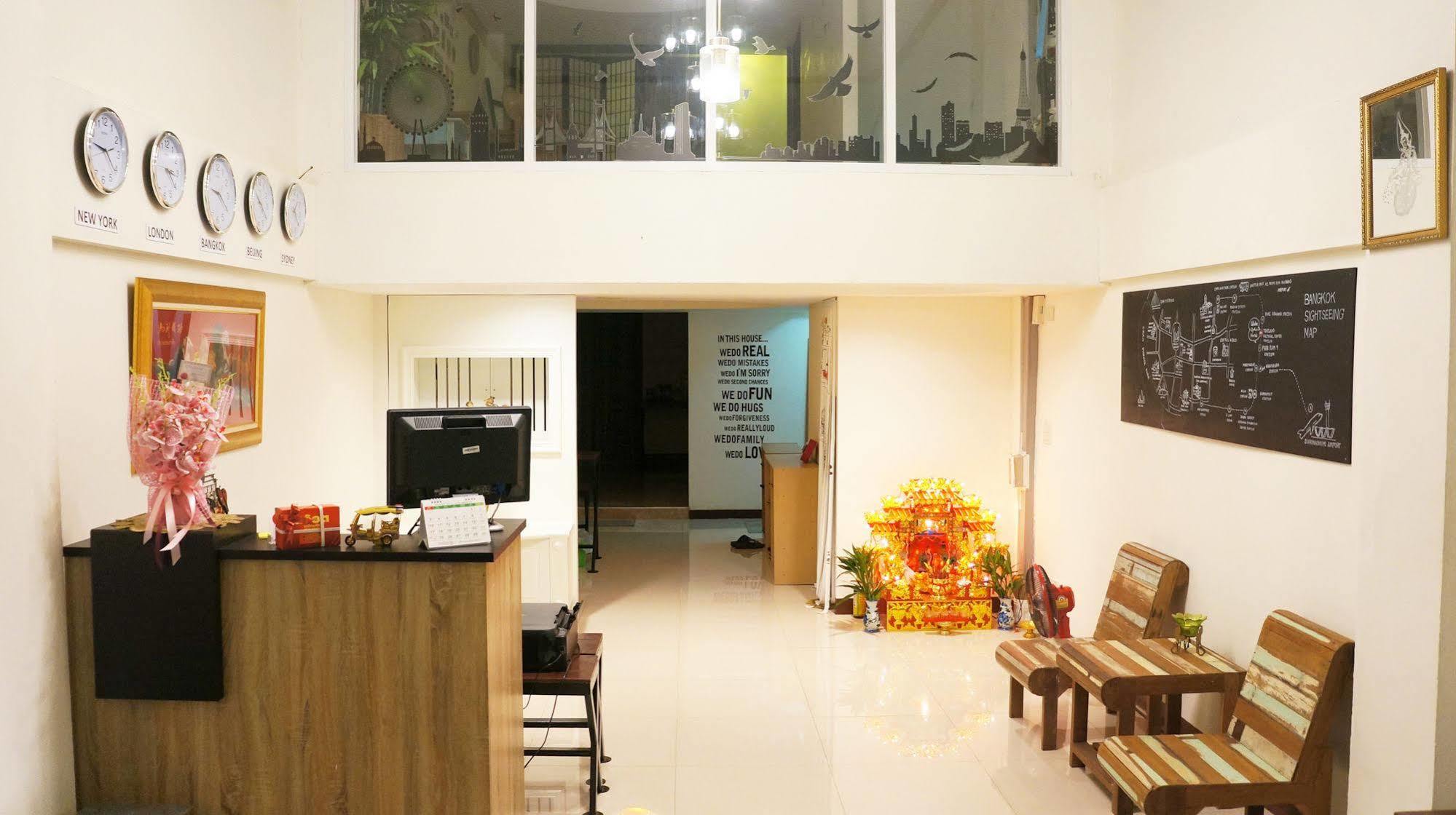 Wake Up Hostel Μπανγκόκ Εξωτερικό φωτογραφία