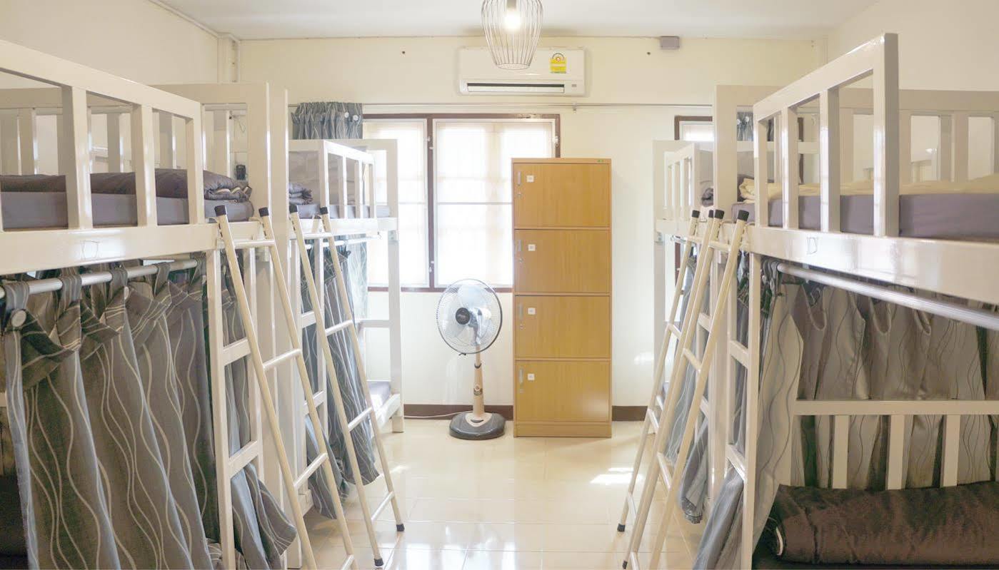 Wake Up Hostel Μπανγκόκ Εξωτερικό φωτογραφία